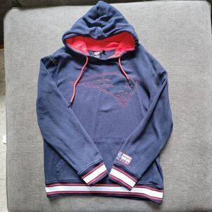 Patriots woman’s navy Blue Toddler Fan Gear  Primary Logo Pullover Hoodie Size S